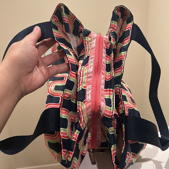 LeSportsac Molly Rollerderby Handheld Tote Bag - New Condition - Picture 5 of 10